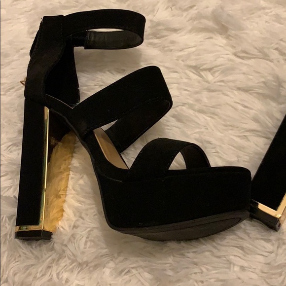 Black Platform Heels - Picture 2 of 4